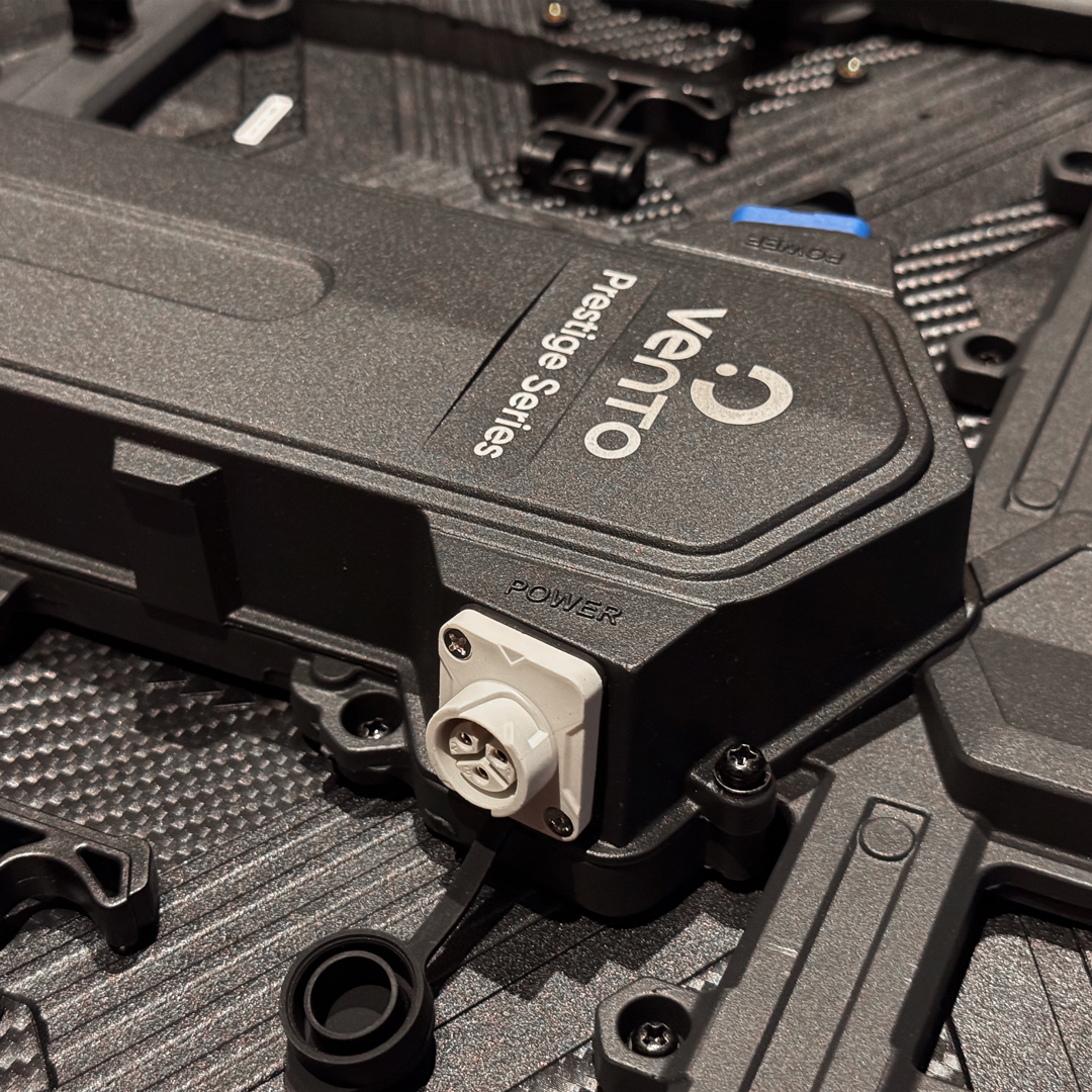 Módulo LED Prestige Outdoor P3.91 (500x1000mm) – Alta Resolución y Brillo para Aplicaciones Exteriores e Interiores